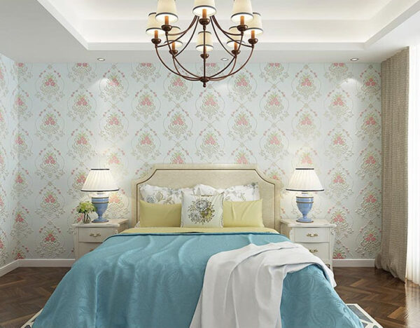 Phòng cưới được dán giấy dán tường